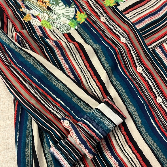 Andree by Unit Beautiful Cactus Embroidered Blouse Women’s Medium Multicolored - Picture 6 of 10